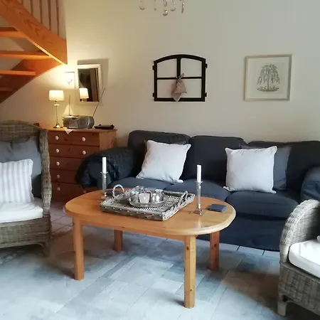 Dom wakacyjny Nes Puek